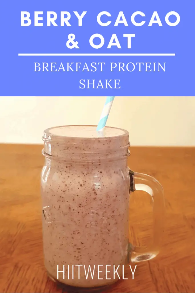 This breakfast protein smoothie is amazing, blueberries, oats, raw cacao and schocolate protein poweder. Umm, try this high protein smoothie today. 