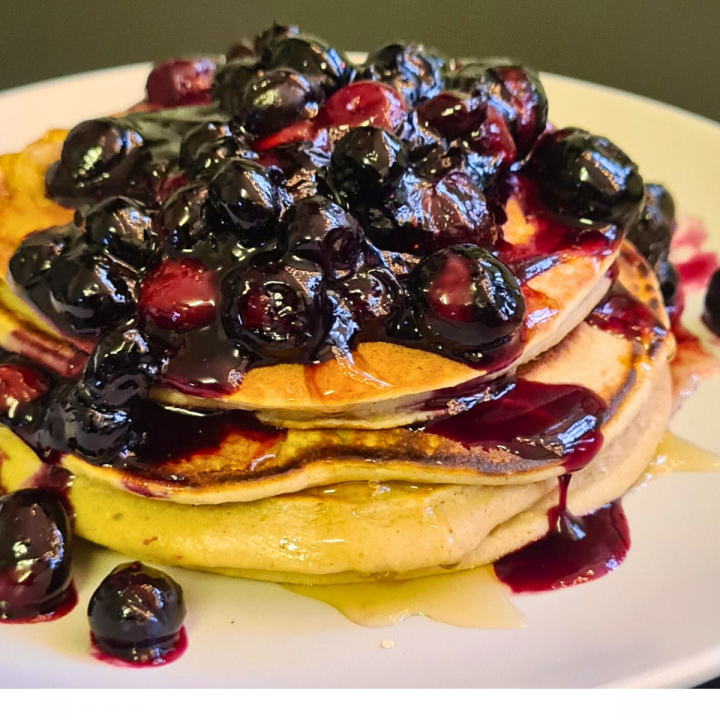 Protein Pancakes Recipe with Blueberry Compote