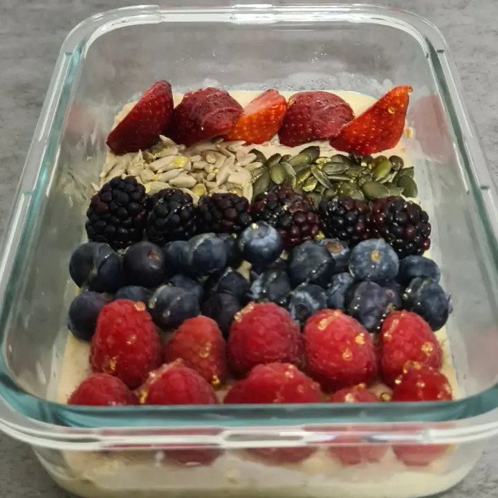 Berry Protein Overnight Oats