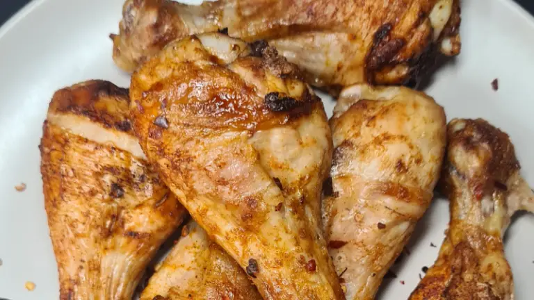 The best cayenne pepper air fryer chicken drumsticks recipe.